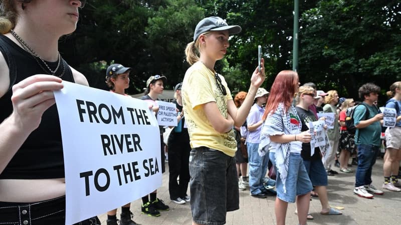 Constitutional fight looms over banned protest chants