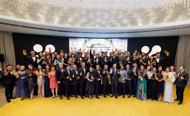 Influential Brands® celebrates Asia's finest in business excellence at the Fullerton Hotel