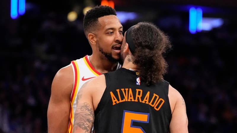 Hawks swoop late for unlikely playoff win in New York