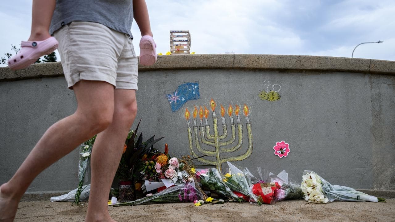 Man jailed for mimicking 'gut-wrenching' Bondi shooting