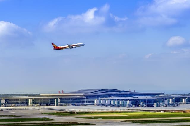 From Chang'an to the World: Xi'an Activates New Industrial Momentum through "Air Silk Road"