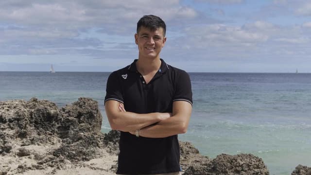 Never mind the crocs: man takes epic swim challenge