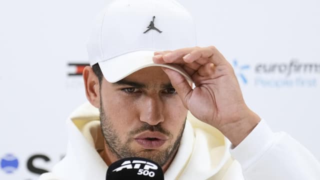 Injured Alcaraz pulls out of French Open defence