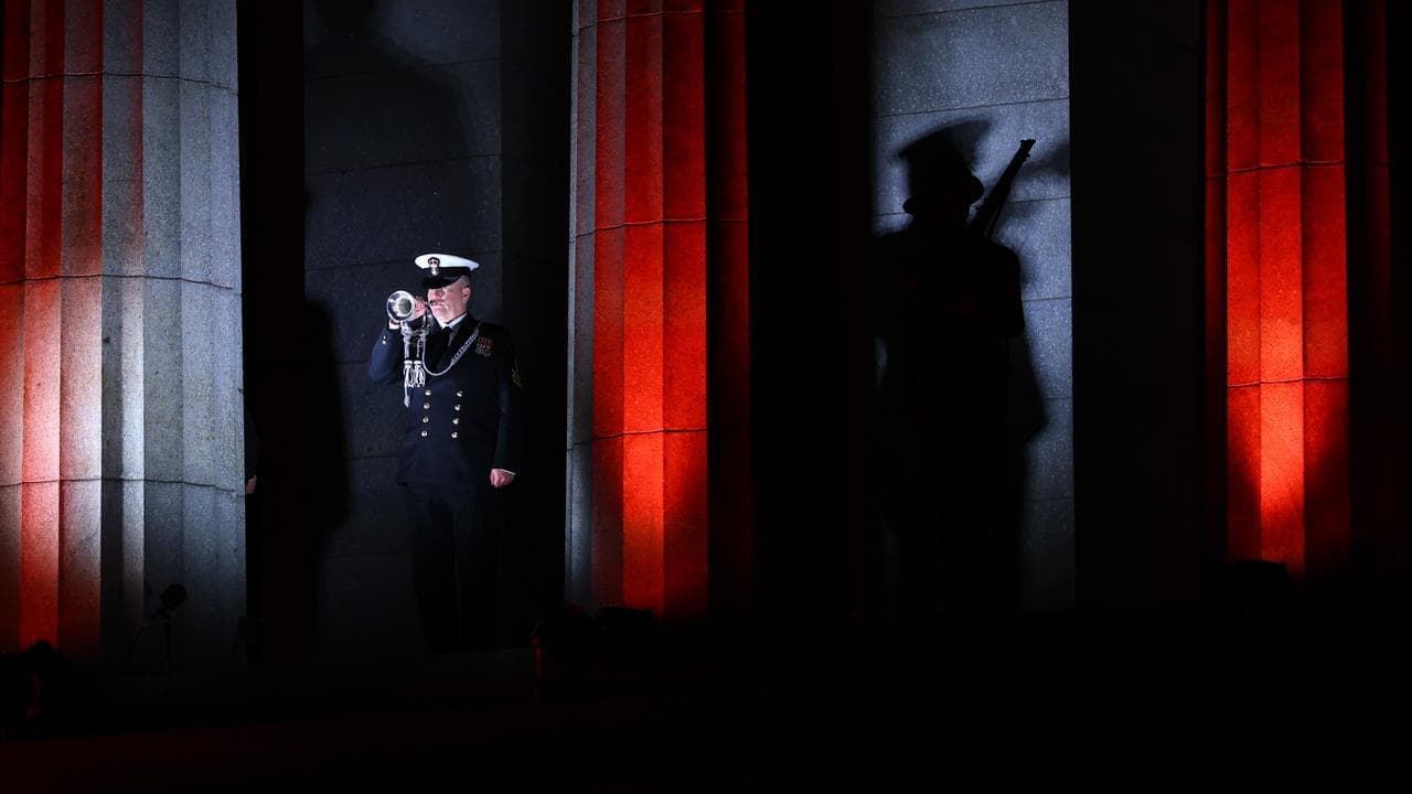 Veterans remembered as boos and heckling condemned