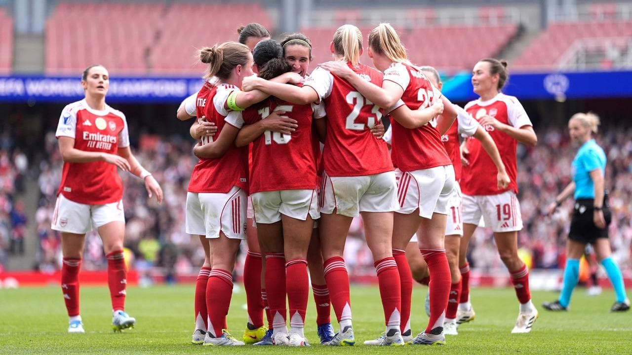 Foord shines as Arsenal home in on more Euro glory