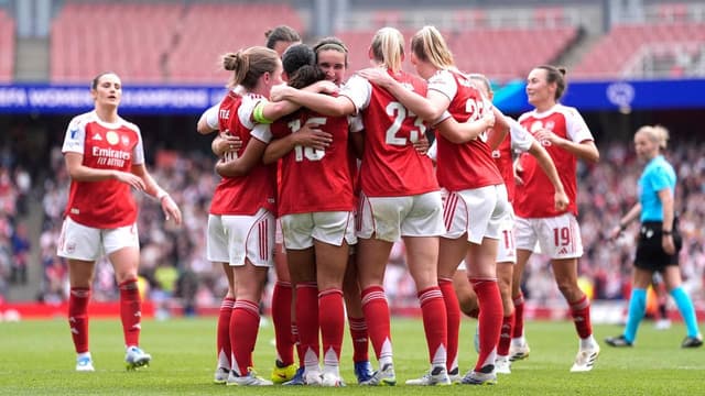 Foord shines as Arsenal home in on more Euro glory