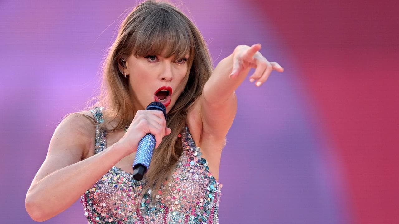 Taylor Swift files to trademark voice amid AI fears