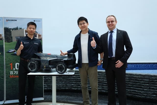 Segway Navimow Reaches 1 million Units in Global Cumulative Mass Production