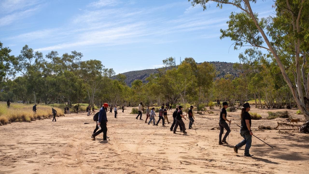 'Intense worry': community prays for girl's safe return