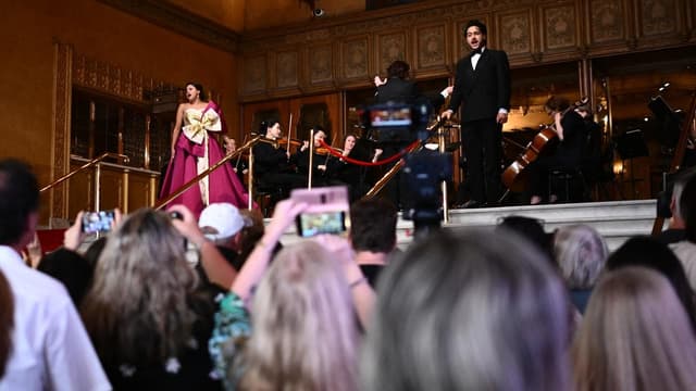Free opera draws in crowds to hear homegrown soprano