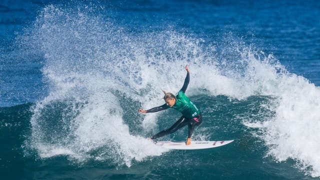 Back at 'perfect wave', Gilmore leans on surf IQ