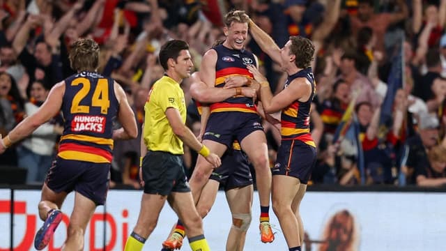 Cook the hero as Crows pip Port in Showdown thriller