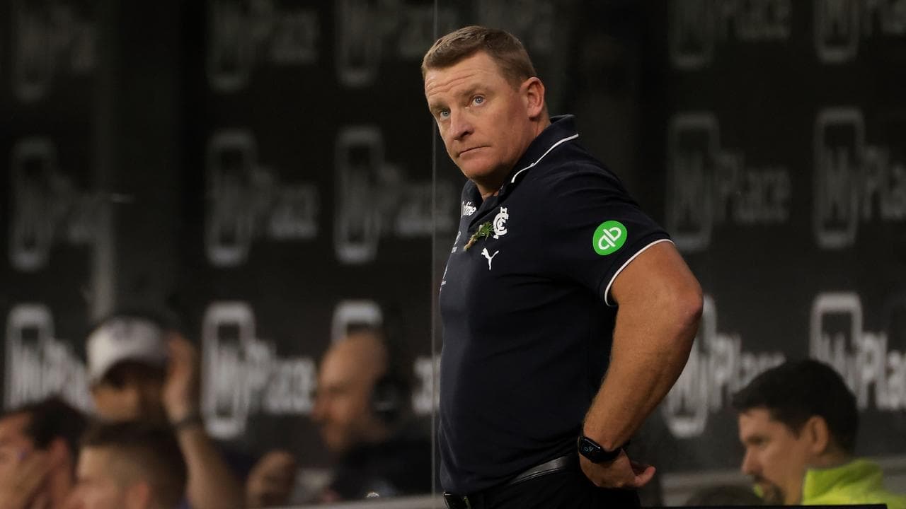 Carlton content to bide time on Hollands report
