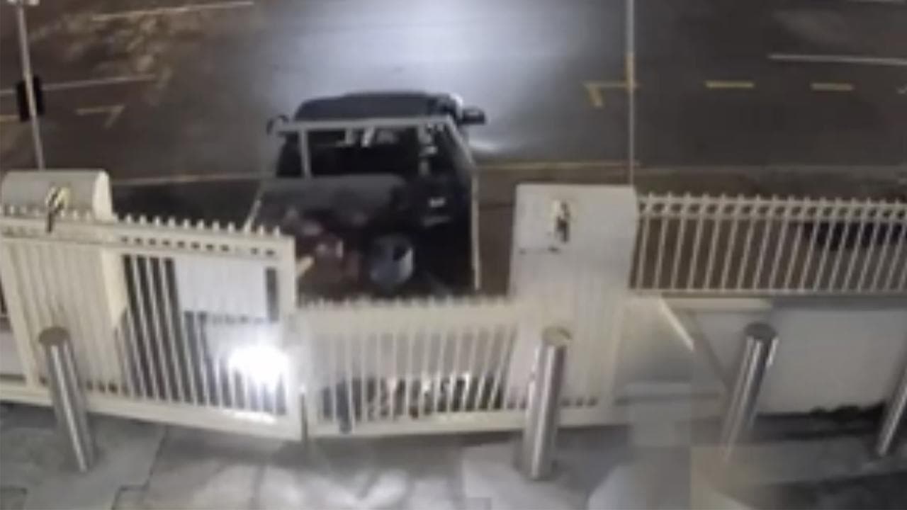 Man accused of ramming synagoge gate applies for bail