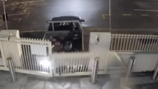 Man accused of ramming synagoge gate applies for bail