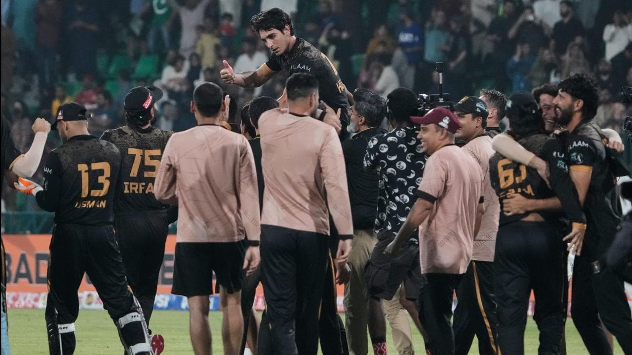 Emotional Labuschagne leads Hyderabad into PSL final