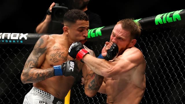 Della Maddalena bloodied and dazed in crushing UFC loss