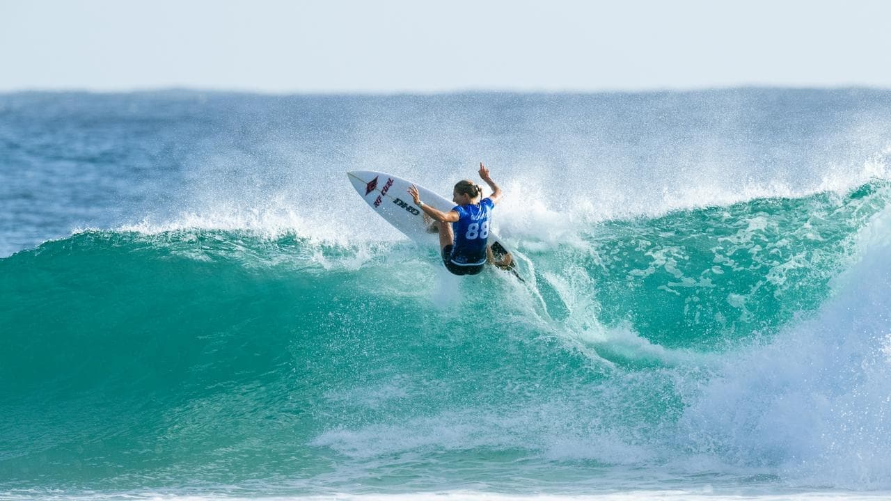 A barrel of fun as Gilmore stars at Snapper Rocks