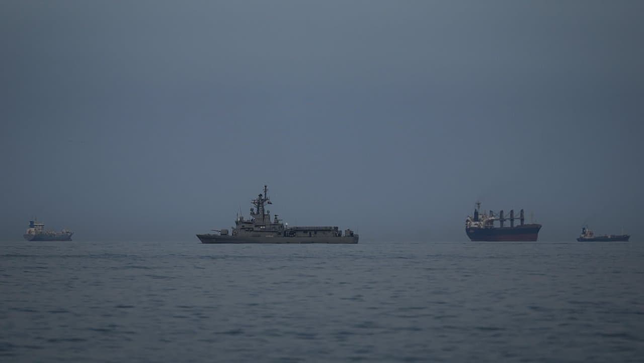Iran says US warships blocked in Strait of Hormuz