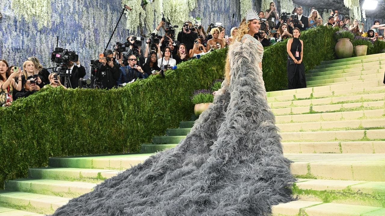 Stars stun as fashion becomes art at Met Gala