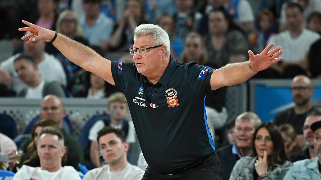Vickerman departs as United target Ingles
