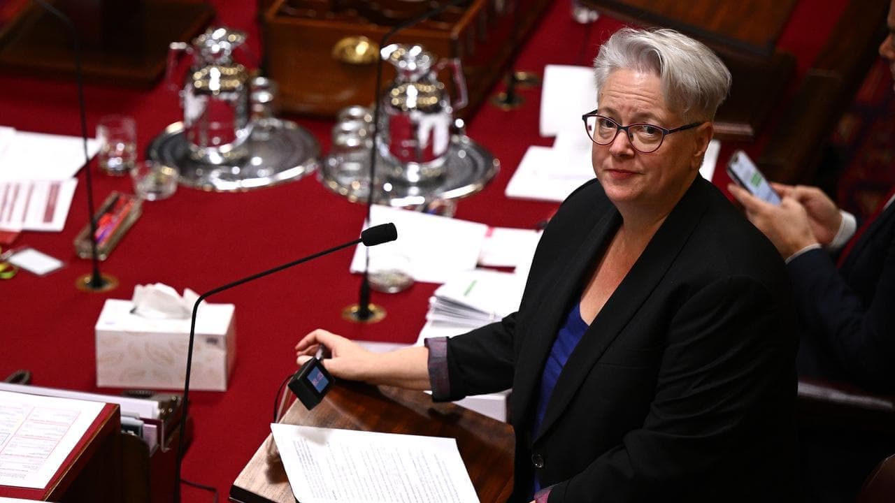 Cabinet minister suspended from parliament for a week