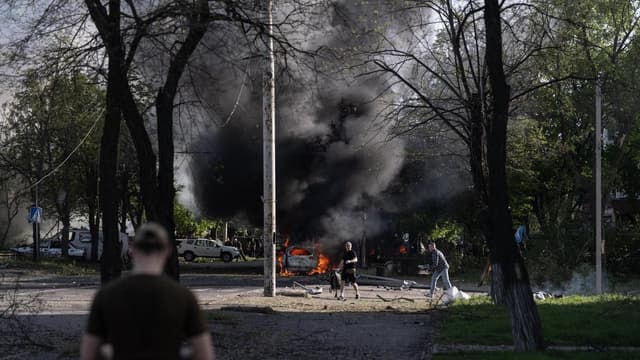 Russian attacks kill 27 as Ukraine truce proposal nears