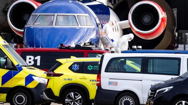 Nations race to track passengers of virus-hit ship