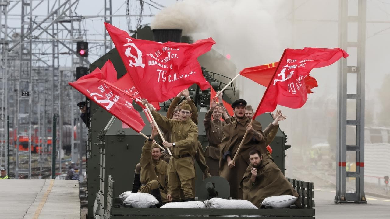Russia and Ukraine accuse each other of violating truce