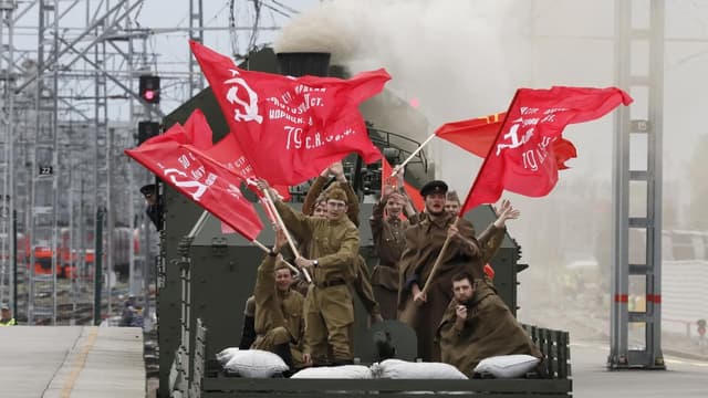 Russia and Ukraine accuse each other of violating truce