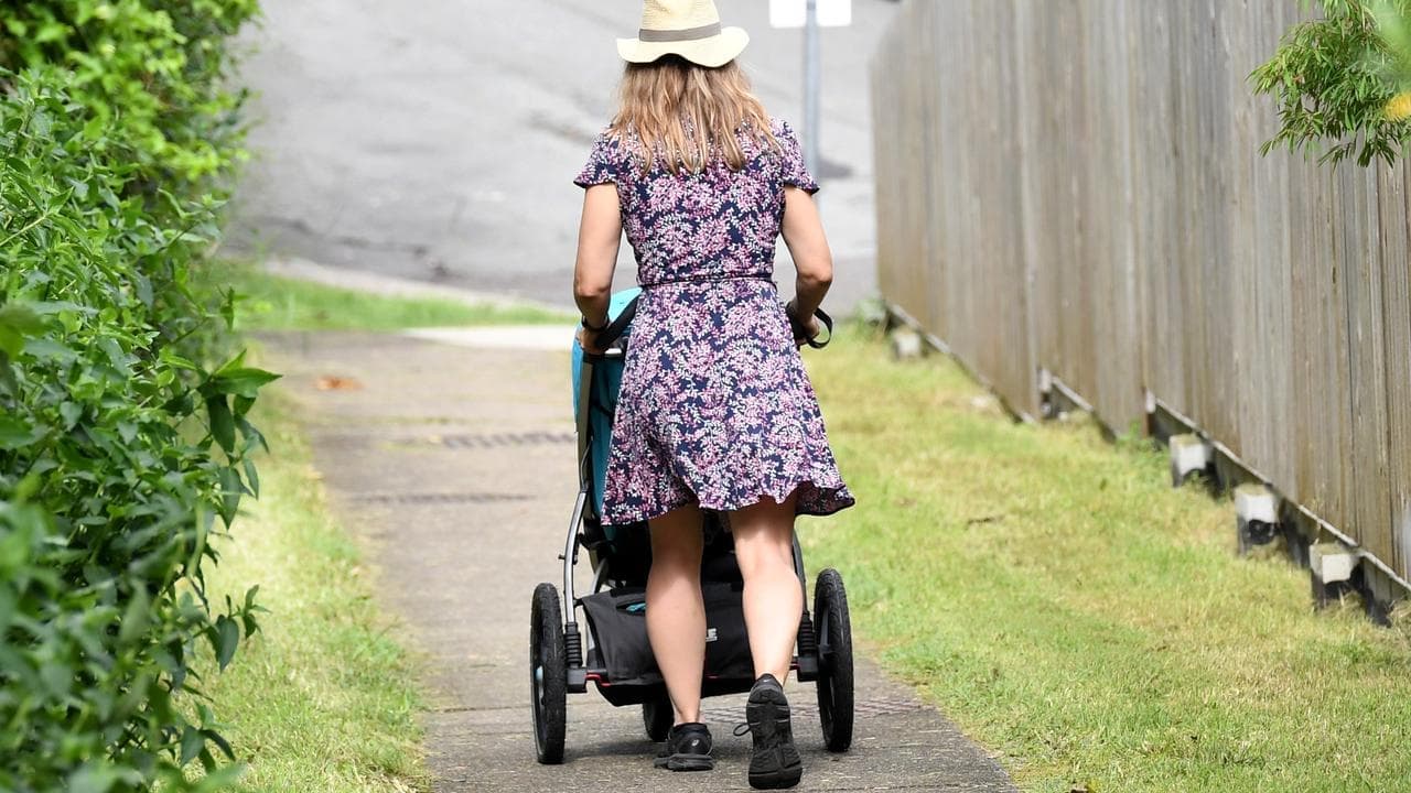 'Love is the glue': spotlight on single mothers