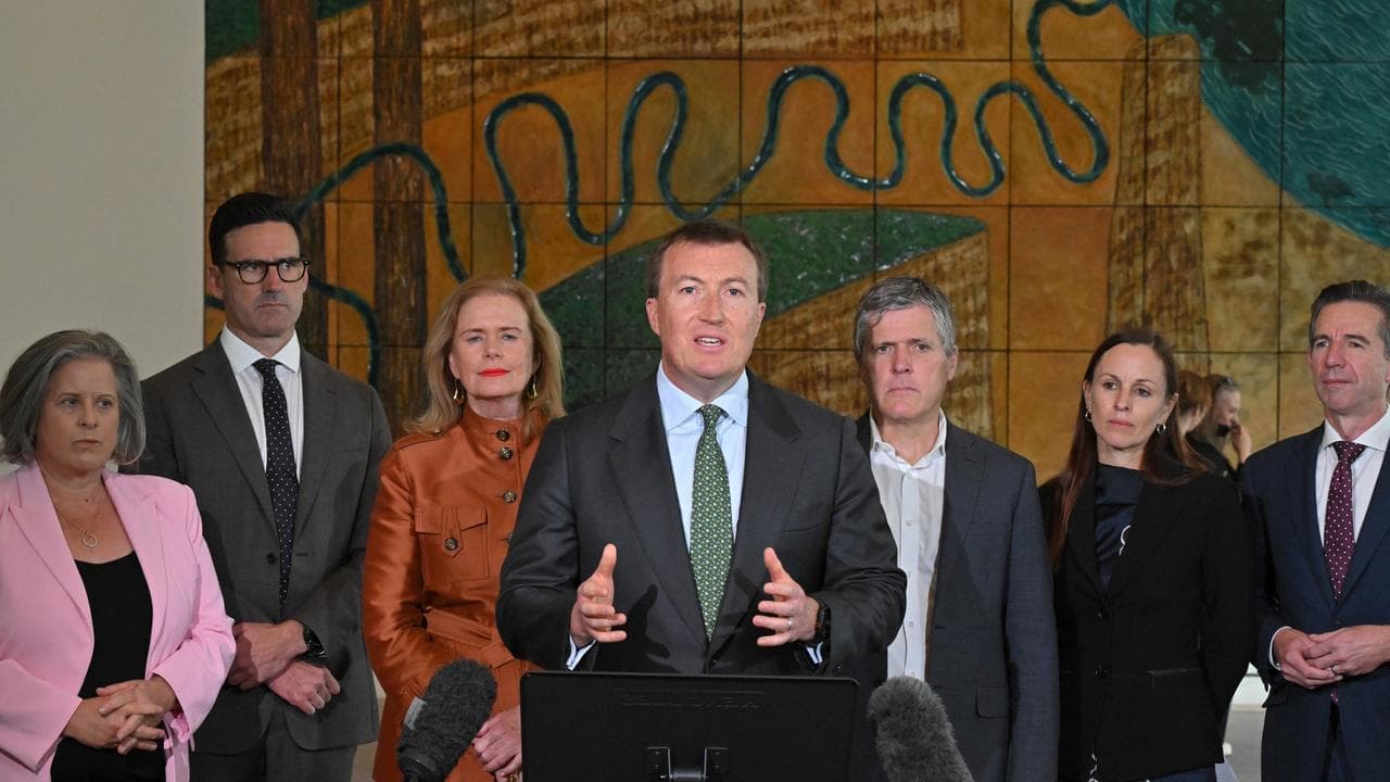 Business sector urges Canberra to tackle red-tape cuts