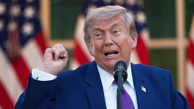 Iran ceasefire 'on life support', says Trump
