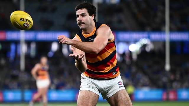 Crows forward to return but veteran teammates may wait