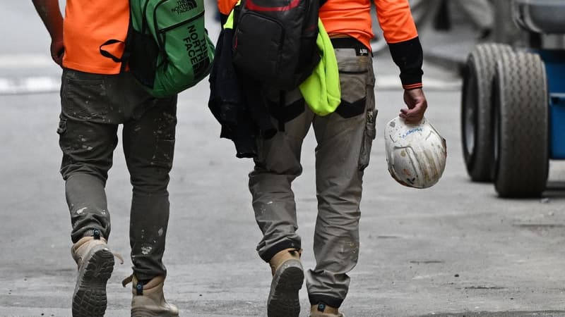 Unions ramp up minimum wage rise demands as costs soar