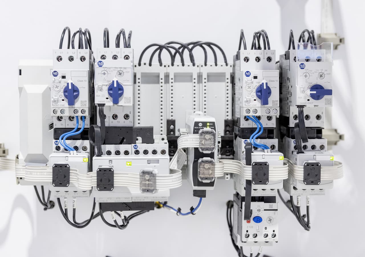 Rockwell Automation Expands EtherNet/IP In-cabinet Solution with New Motor Control and Power Connection Capabilities