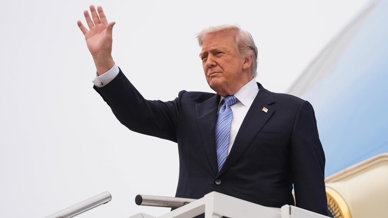 Trump leaves Beijing with few wins, but praise for Xi