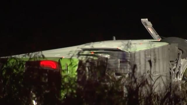 Overseas tourists in fatal crash on 'trip of lifetime'