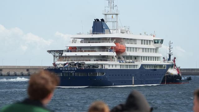 US reports no hantavirus cases from cruise outbreak