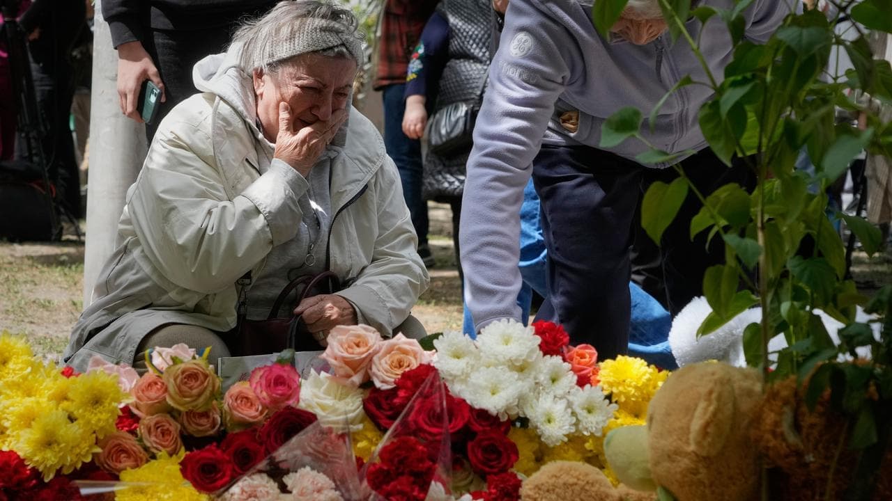 Zelenskiy rages at Russia after deadly strike in Kyiv