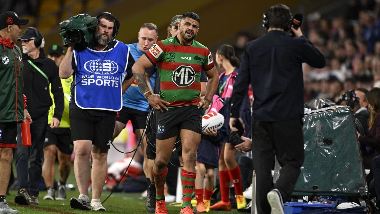 Mitchell injured as Dolphins pump poor Rabbitohs