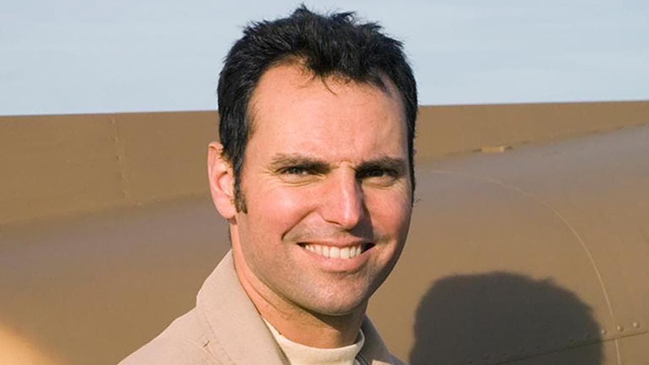 Ex-Top Gun pilot continues fight against extradition