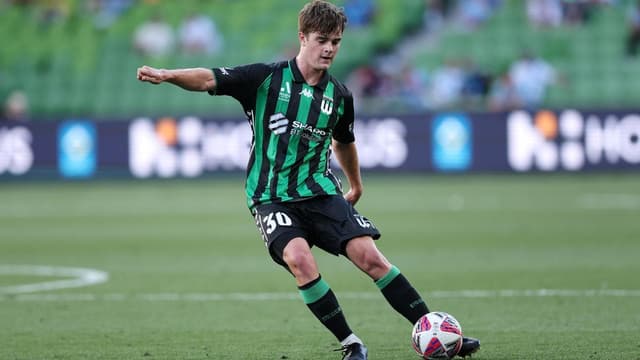 Uncapped teen joins Socceroos' World Cup train-on squad