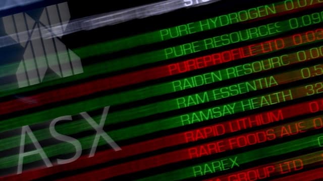 Shares bounce on peace deal hopes, rate expectations