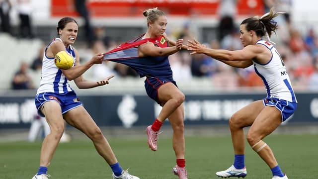AFLW fixtures in spotlight on men's grand-final weekend