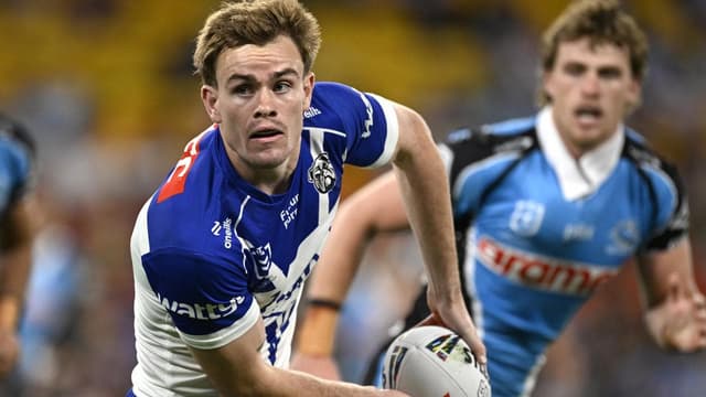 'Not a long-term No.7': Gould's call on Bulldogs star