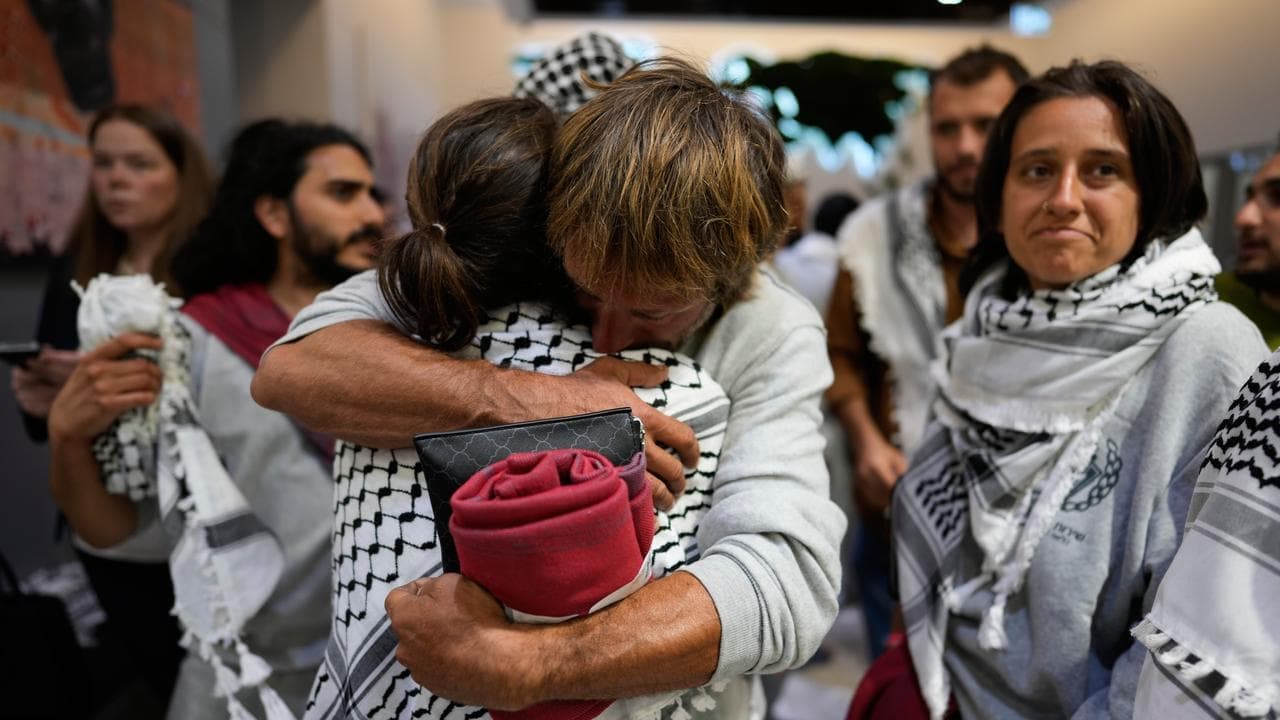 Battered Aussie activists allege abuse in Israeli jail