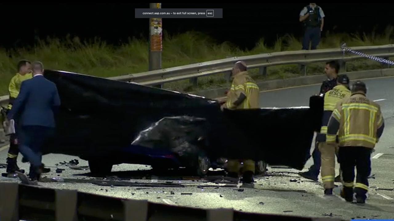 Three dead after 'horrific' head-on midnight crash