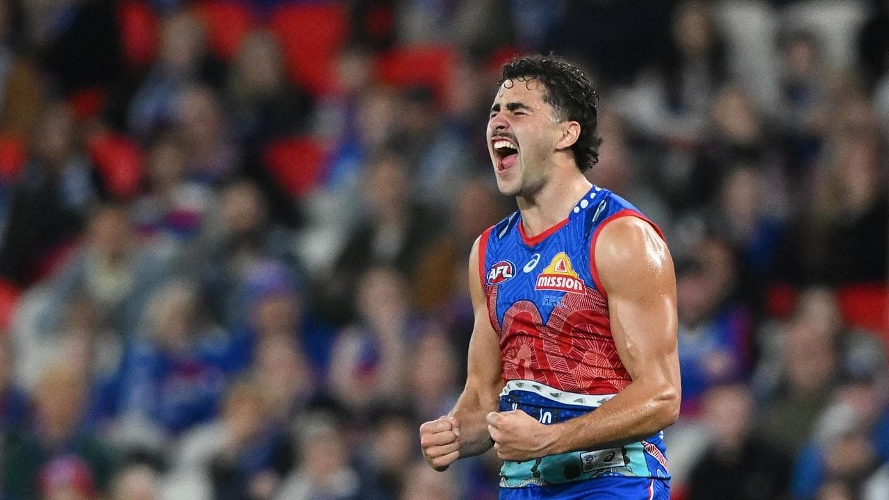 Freijah ice-cool as Dogs pip Dees in thriller