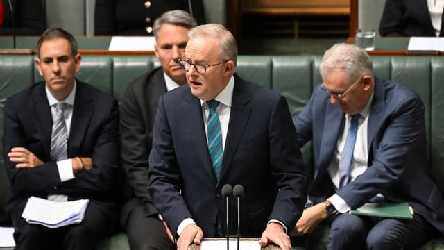 'Poison pill': coalition attacks Labor's tax 'wedge'